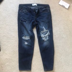 A&F Boyfriend ripped jeans